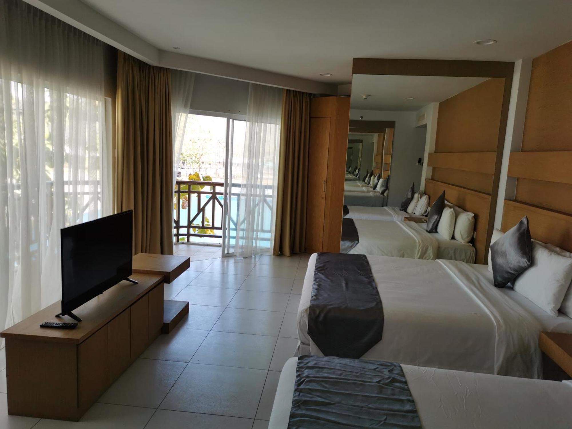 Century Langkasuka Resort Langkawi Pantai Cenang  Bagian luar foto