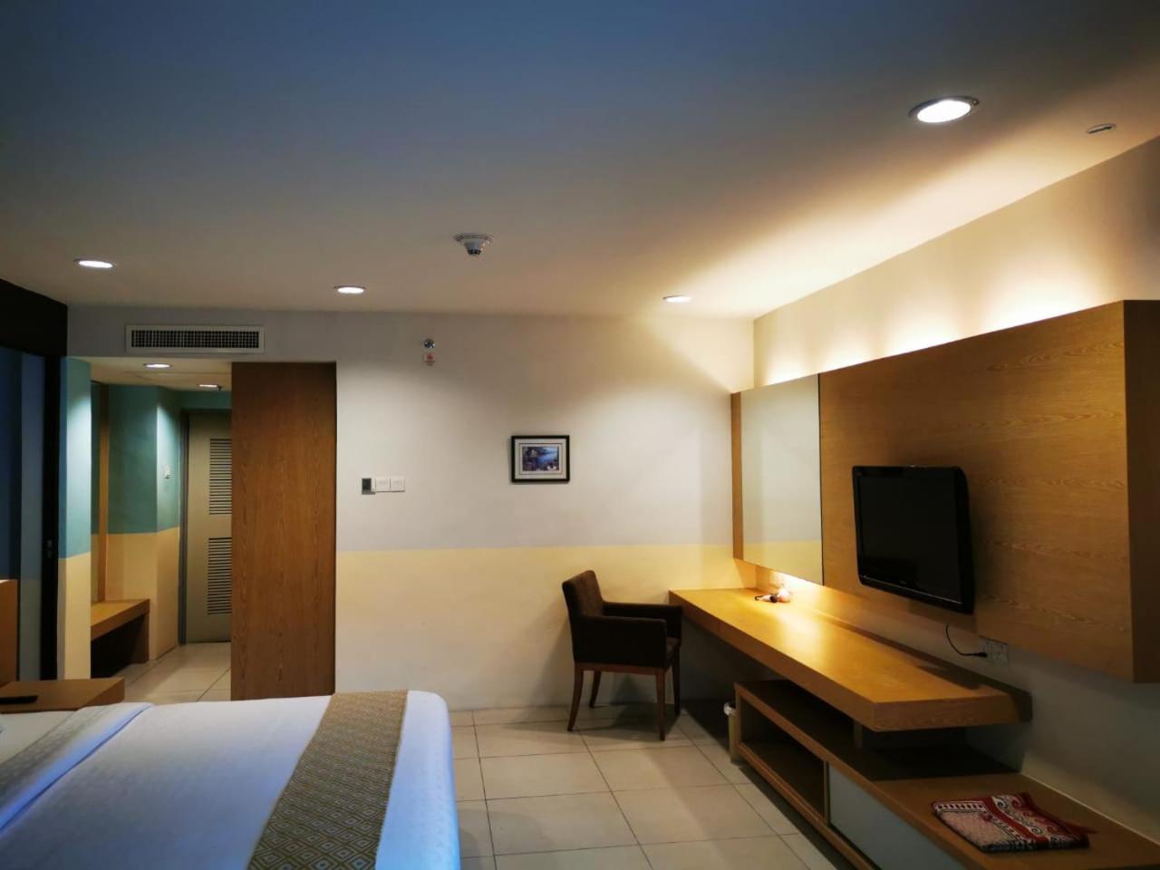 Century Langkasuka Resort Langkawi Pantai Cenang  Bagian luar foto