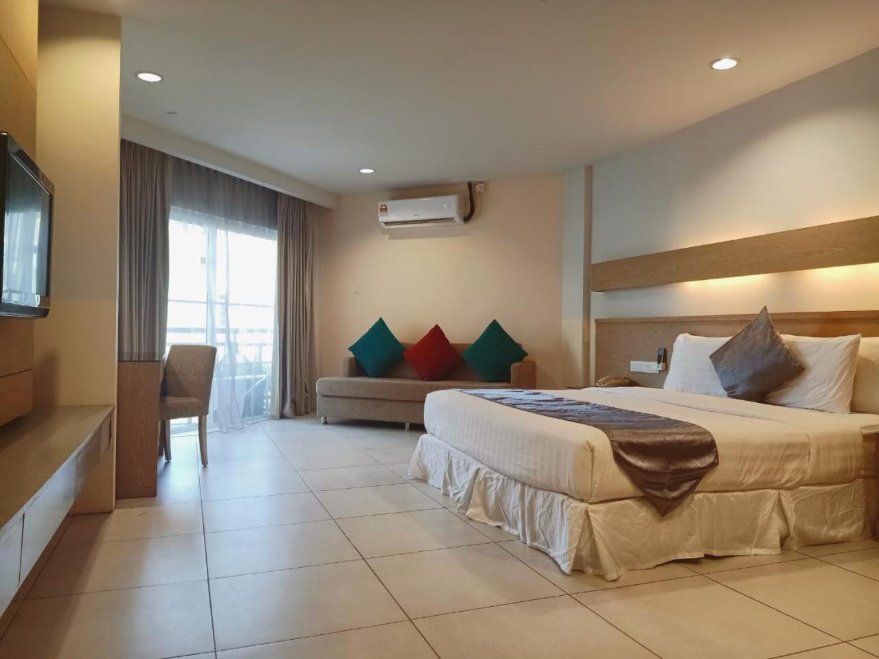 Century Langkasuka Resort Langkawi Pantai Cenang  Bagian luar foto