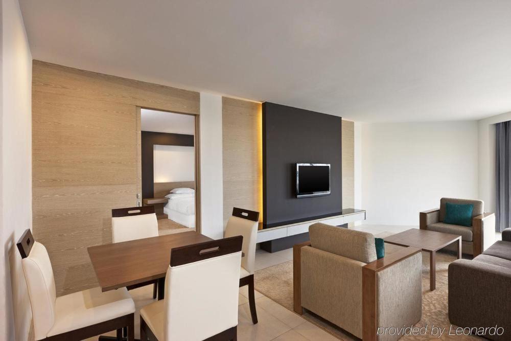 Century Langkasuka Resort Langkawi Pantai Cenang  Bagian luar foto